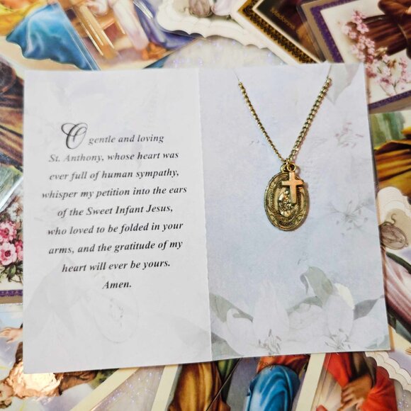 ✝️👑Vintage Saint Anthony with Mini Gold Cross Religious Cross Unisex Necklace🌟 - Picture 1 of 4